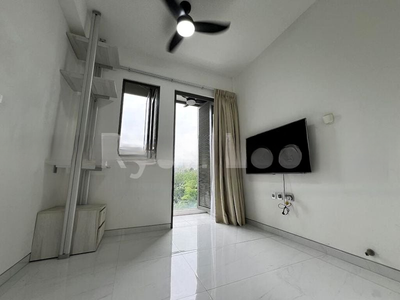 PARK 1 SUITES 9