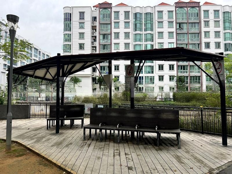 PARK 1 SUITES 8