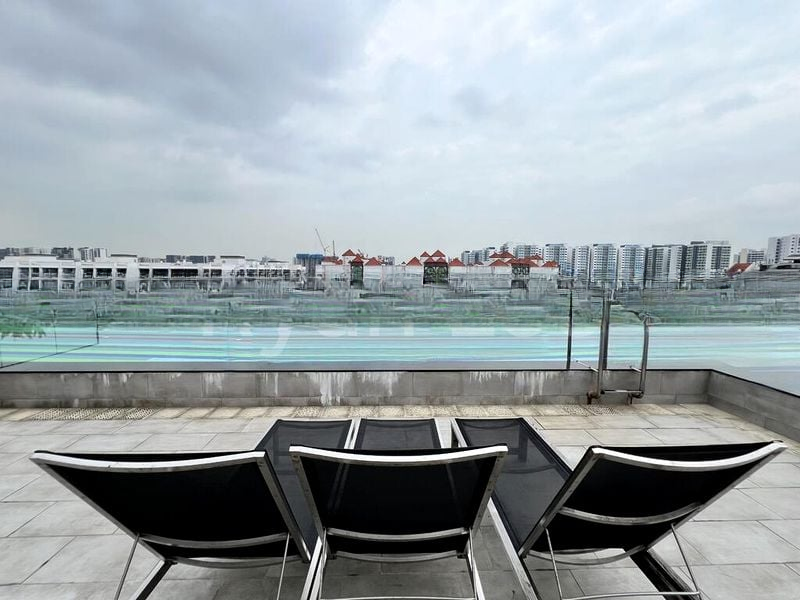 PARK 1 SUITES 4