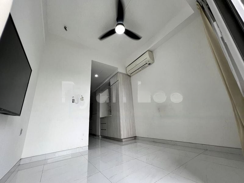 PARK 1 SUITES 13