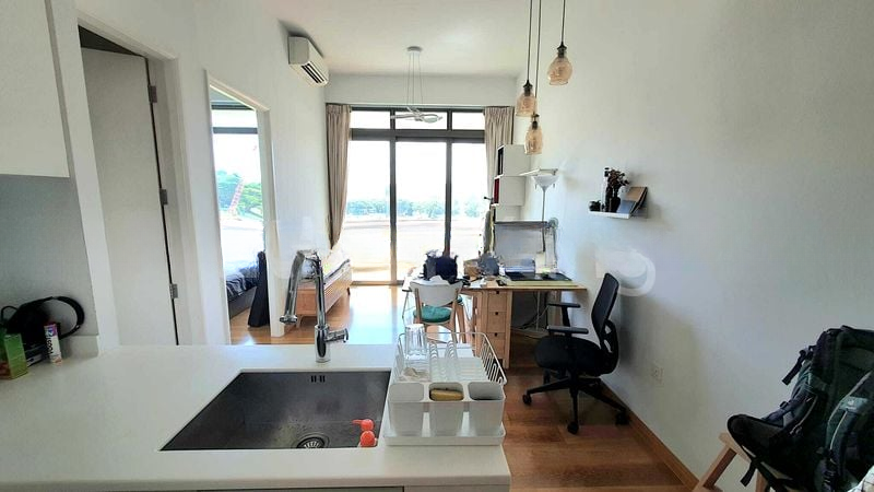 KINGSFORD . HILLVIEW PEAK 2