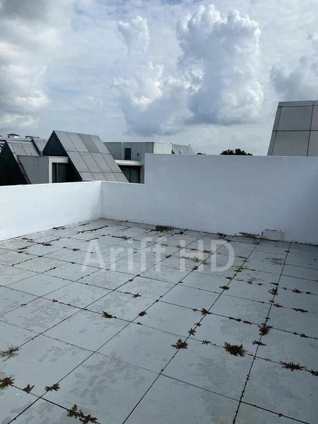 HOLLAND RESIDENCES 5