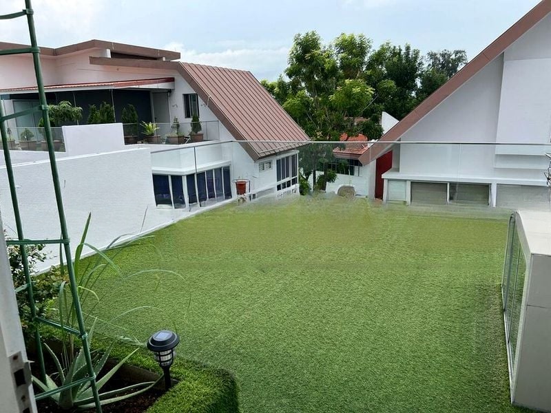 IDYLLIC EAST 2