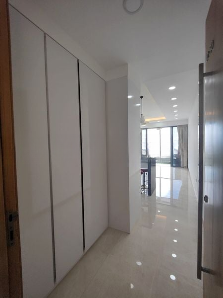 WATERFRONT ISLE 5