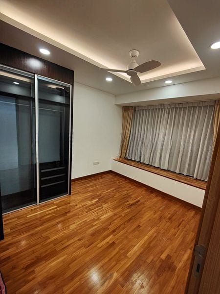 WATERFRONT ISLE 14