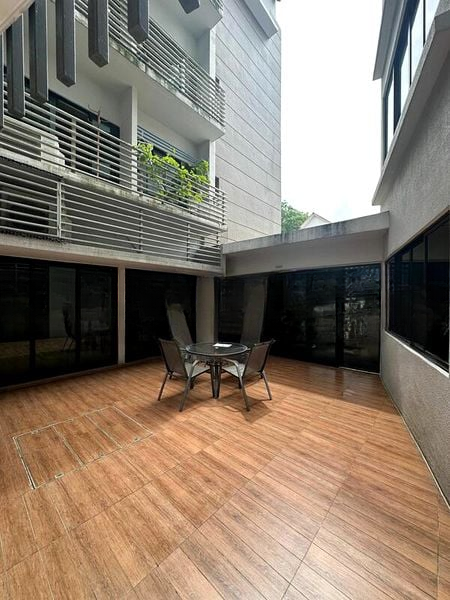 CRYSTAL HEIGHTS 3