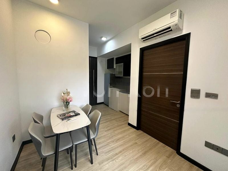 CRYSTAL HEIGHTS 9