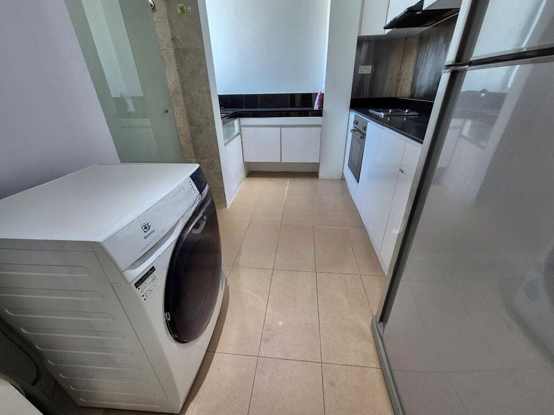 MACKENZIE REGENCY 4