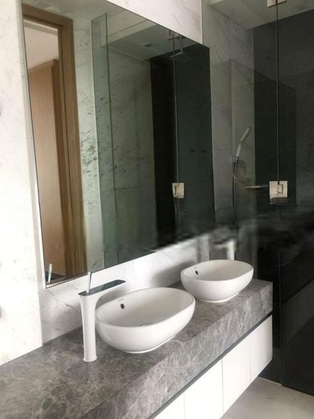 111 EMERALD HILL 4