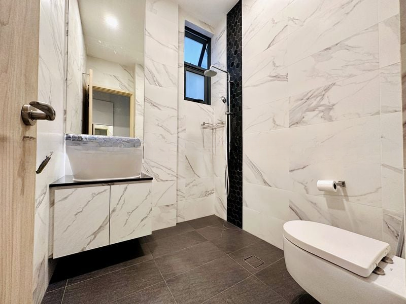 SEMBAWANG SPRINGS ESTATE 12