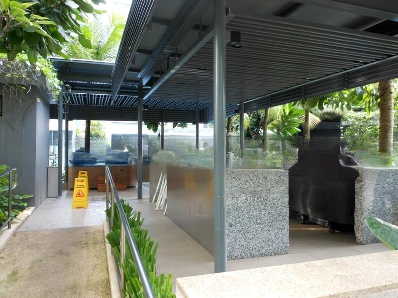WATERFRONT KEY 9