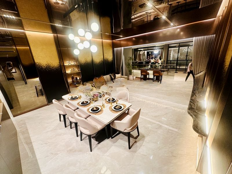 ONE MARINA GARDENS 10