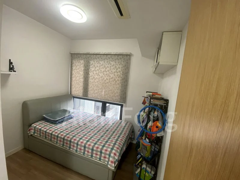 THE LAKEFRONT RESIDENCES 6