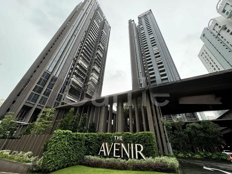 THE AVENIR 8
