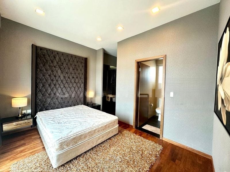 EASTWOOD REGENCY 1