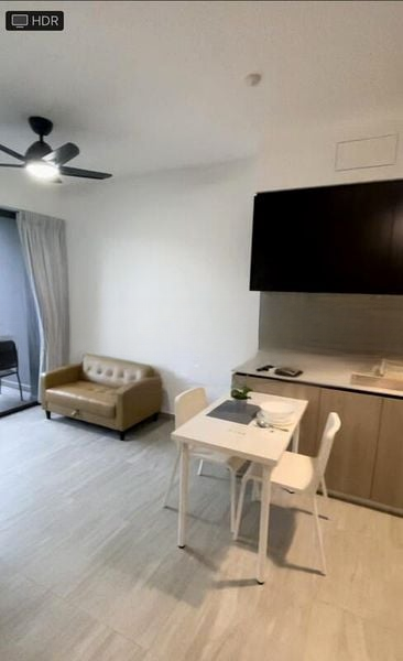 GRANDEUR PARK RESIDENCES 4