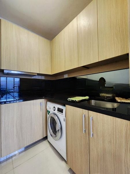 JING SUITES 4