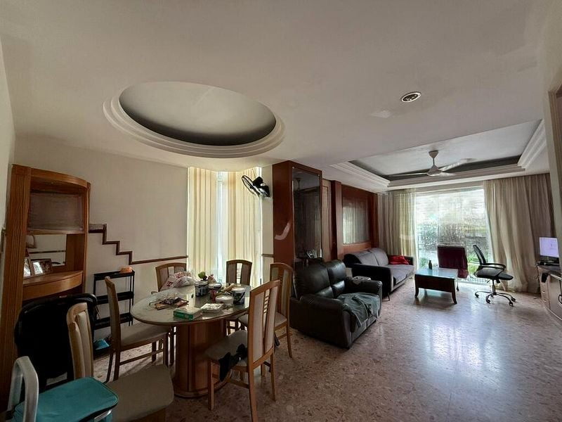 ESTELLA GARDENS 6