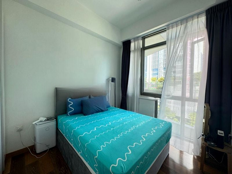 KINGSFORD . HILLVIEW PEAK 3