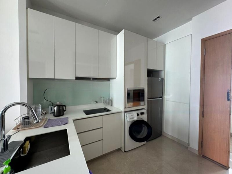 KINGSFORD . HILLVIEW PEAK 4