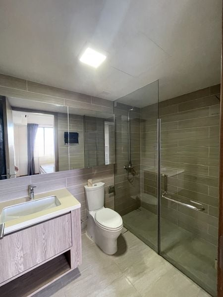 KINGSFORD WATERBAY 8