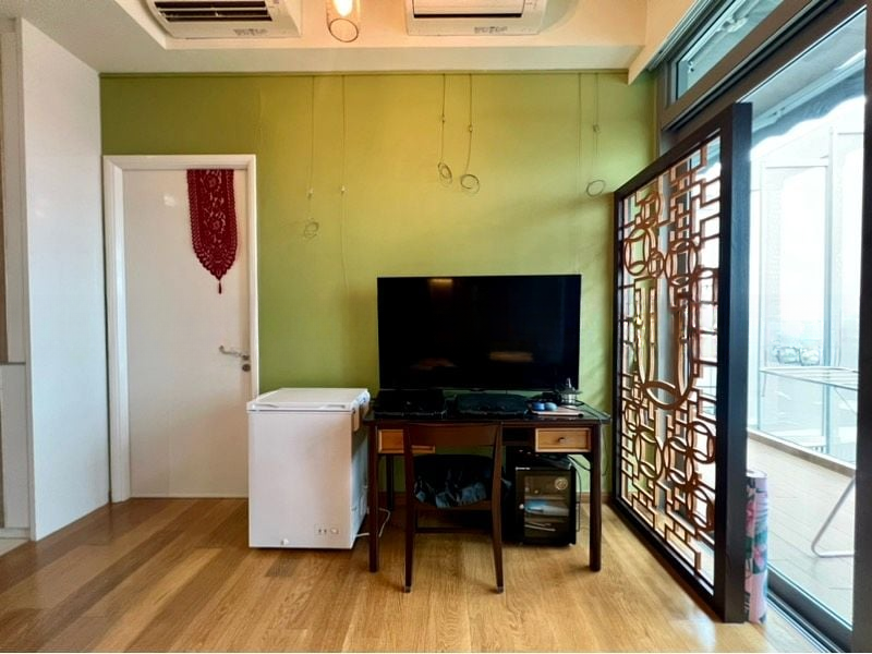 KINGSFORD . HILLVIEW PEAK 3