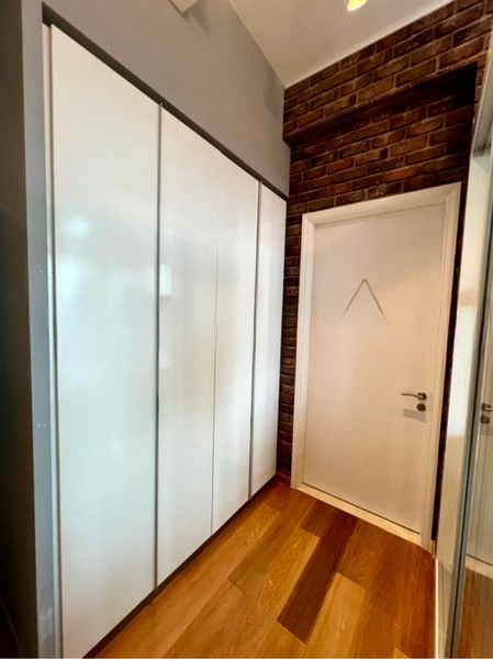 KINGSFORD . HILLVIEW PEAK 5