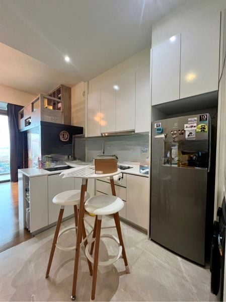 KINGSFORD . HILLVIEW PEAK 2