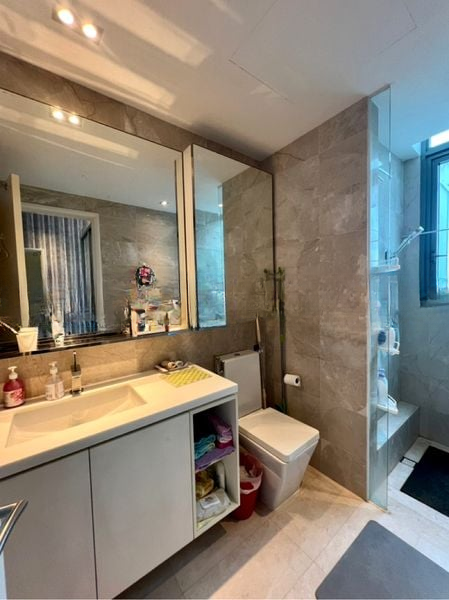 KINGSFORD . HILLVIEW PEAK 6