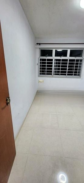 UPP SERANGOON CRES 8