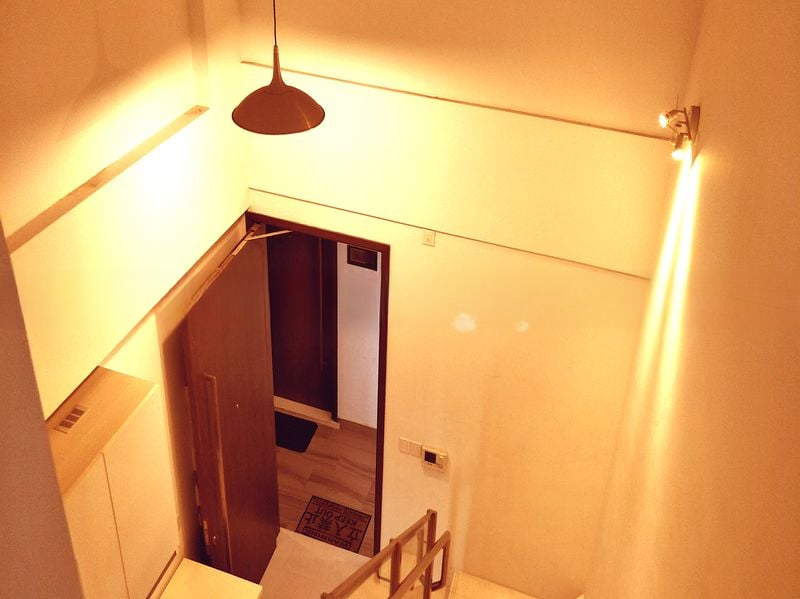 # 1 LOFT 4
