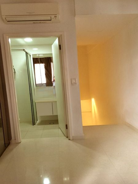 # 1 LOFT 1