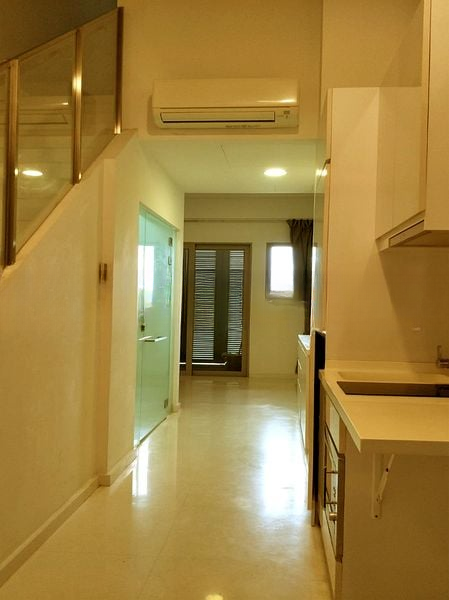 # 1 LOFT 6