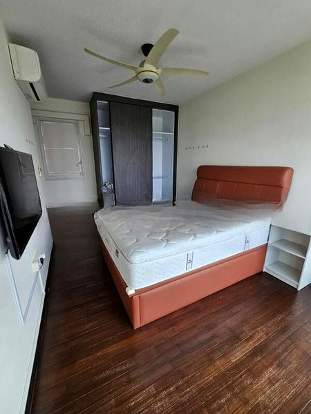 BT BATOK WEST AVE 6 4