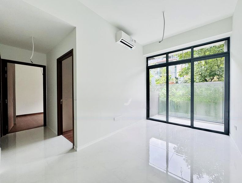 PHOENIX RESIDENCES 5