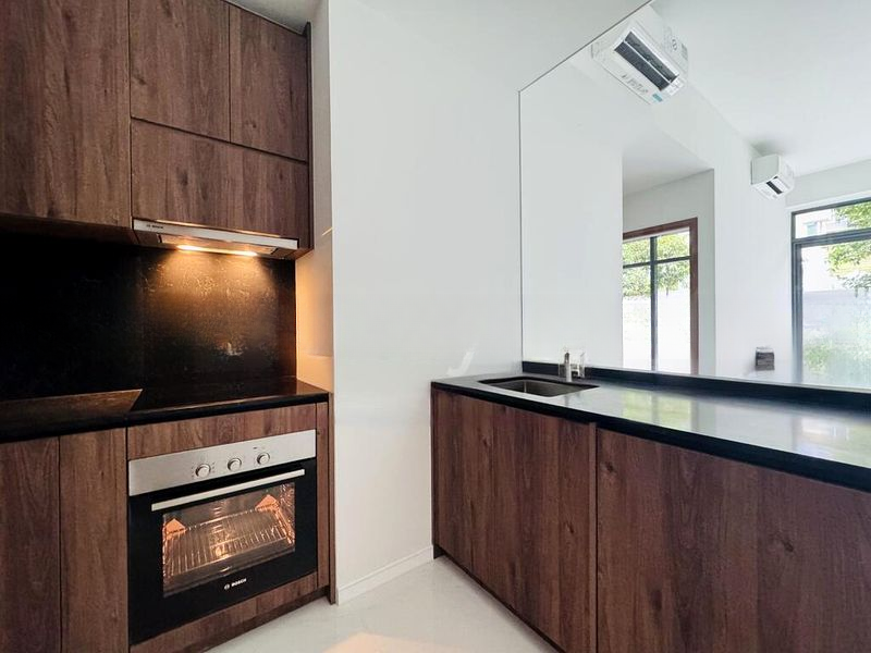 PHOENIX RESIDENCES 6