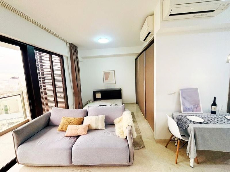 SEASIDE RESIDENCES 4