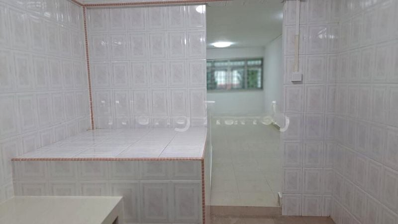 BT BATOK WEST AVE 6 8