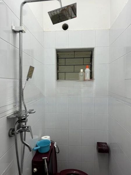 SEMBAWANG HILLS ESTATE 9