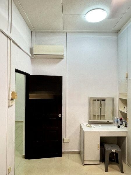 SEMBAWANG HILLS ESTATE 12