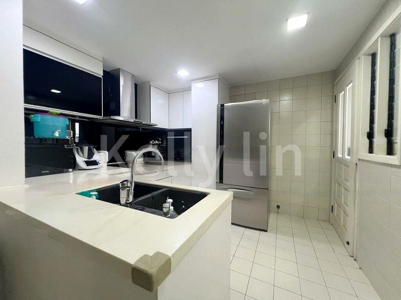 CARISSA PARK CONDOMINIUM 6