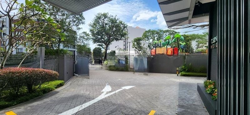 CENTRA HEIGHTS 1