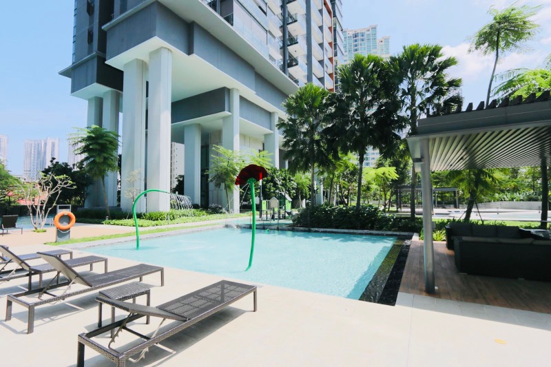 STIRLING RESIDENCES 11