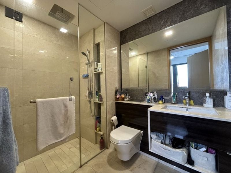 COMMONWEALTH TOWERS 7