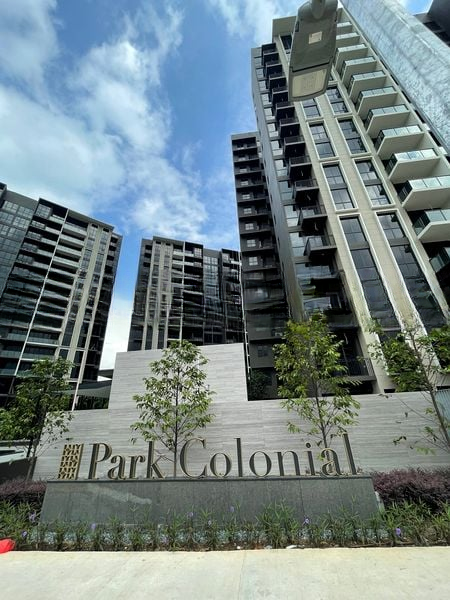 PARK COLONIAL 7