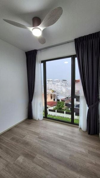 THE WATERGARDENS AT CANBERRA 9