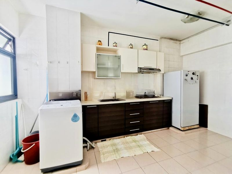 WELLINGTON CIRCLE 10