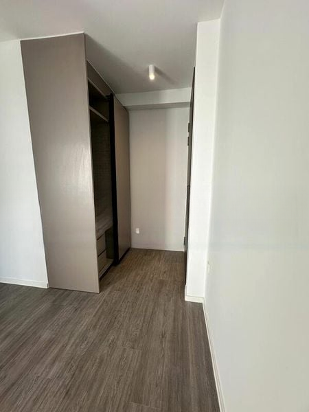 AVENUE SOUTH RESIDENCE 4