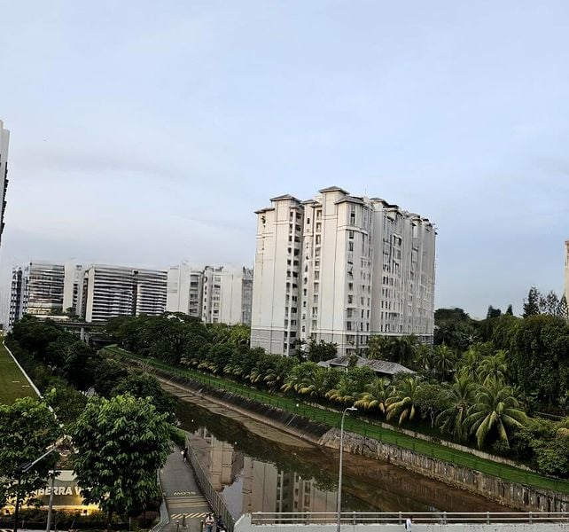 THE WATERGARDENS AT CANBERRA 12