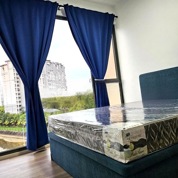 THE WATERGARDENS AT CANBERRA 11